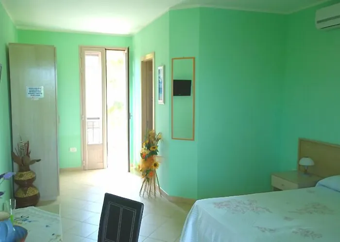 Borgo Minerva 3* أوترانتو