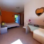 Borgo Minerva לינה וארוחת בוקר 3*