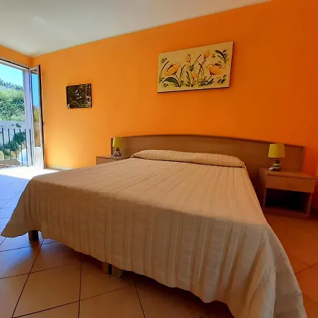 Bed & Breakfast Borgo Minerva 3*
