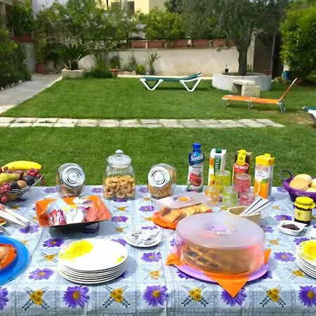 Borgo Minerva Bed and Breakfast Οτράντο